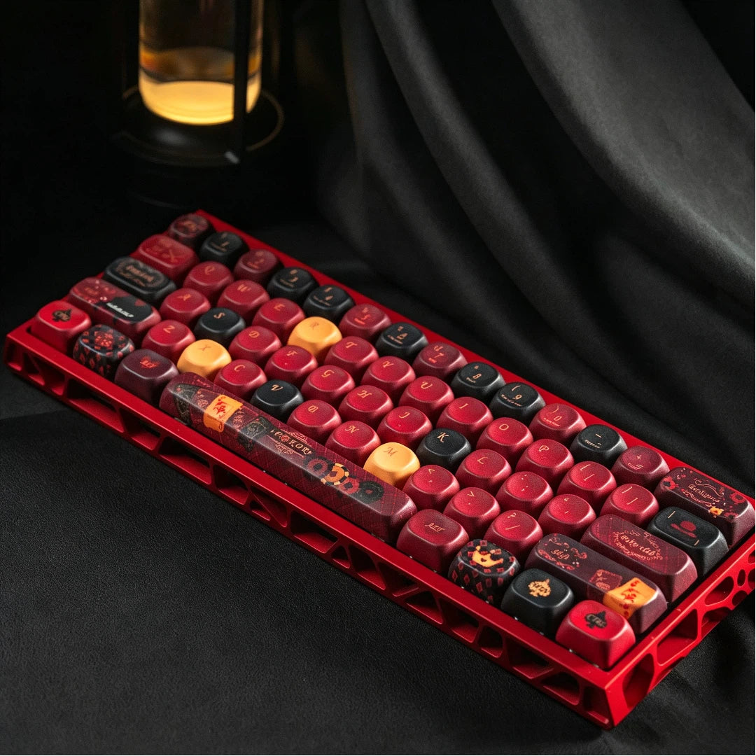"Queen of Spades" MOA Profile PBT Keycap Set (128 Keys)