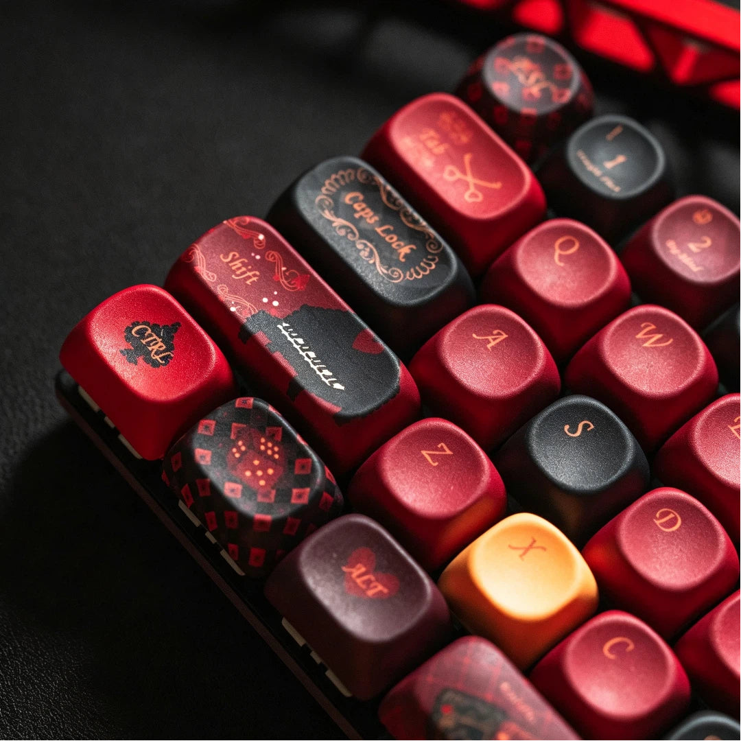 "Queen of Spades" MOA Profile PBT Keycap Set (128 Keys)