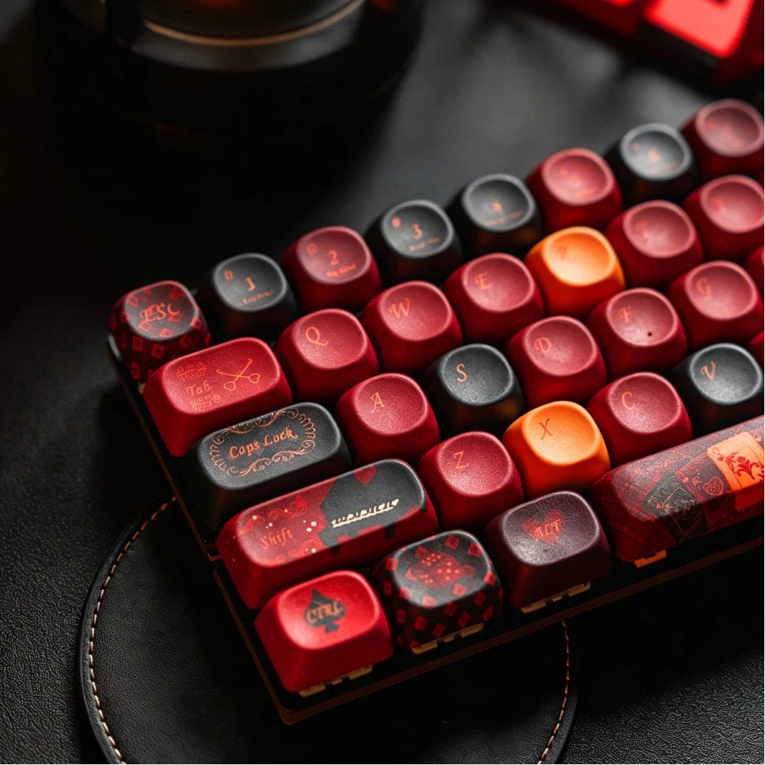 "Queen of Spades" MOA Profile PBT Keycap Set (128 Keys)