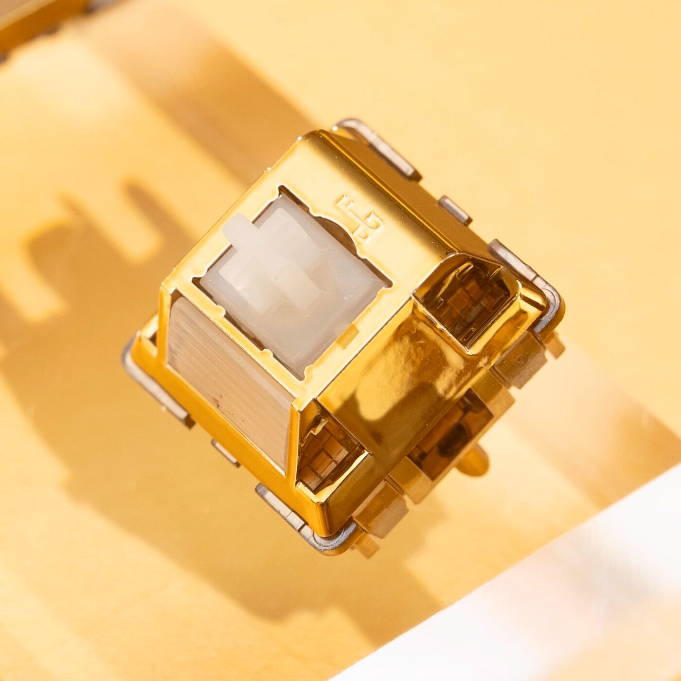 Ultra Gold Switch – Real Gold-Plated Edition