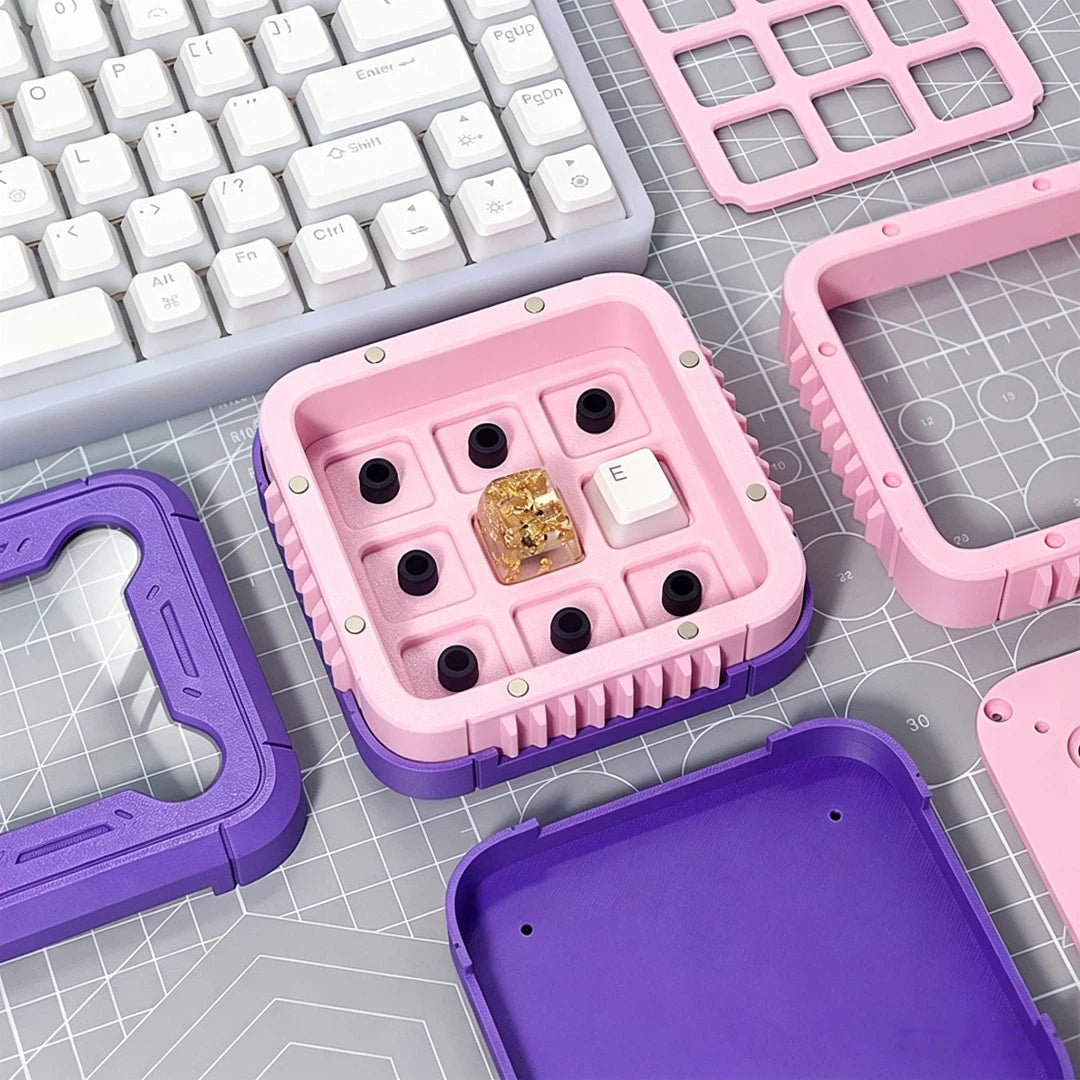 9-Slot Magnetic Artisan Keycap Display Case – 25mm High-Clearance Showcase with Silicone Mounts