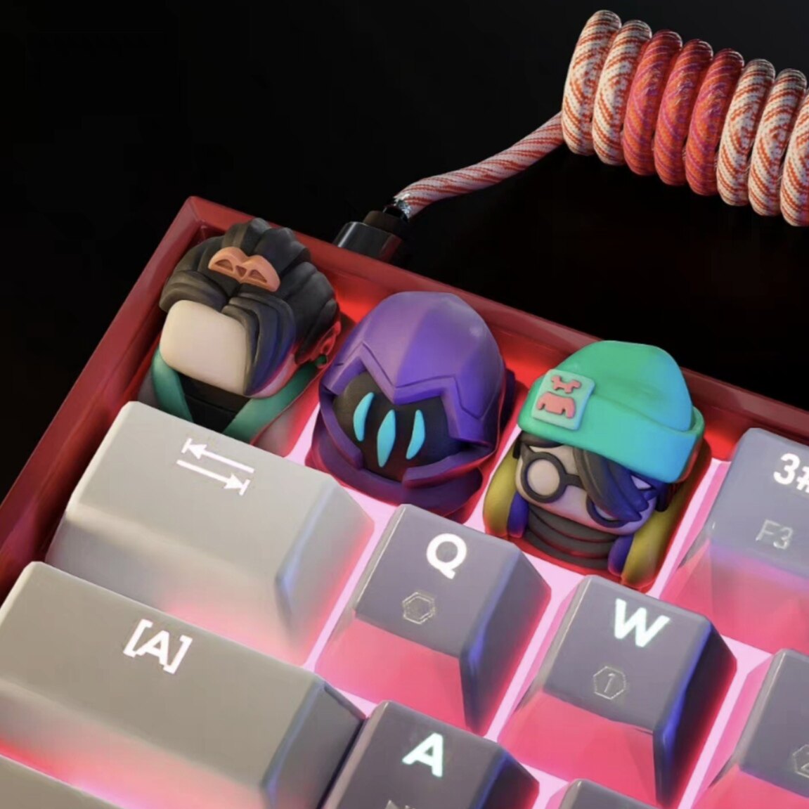 Tactical Hero Chibi 3D Resin Artisan Keycap (1u / Baked Enamel)
